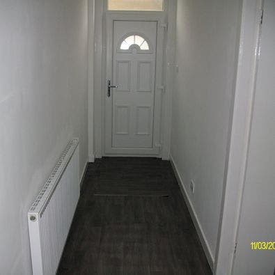 **Room Available in Large House-Near Town Centre** Main Photo