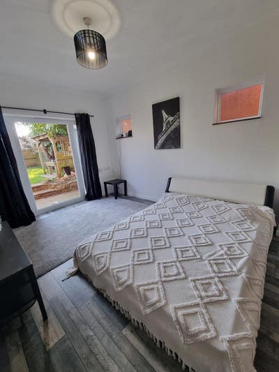 Furnished studio flat in Bournemouth Main Photo