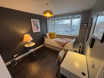 Smart single/double room with parking Main Photo