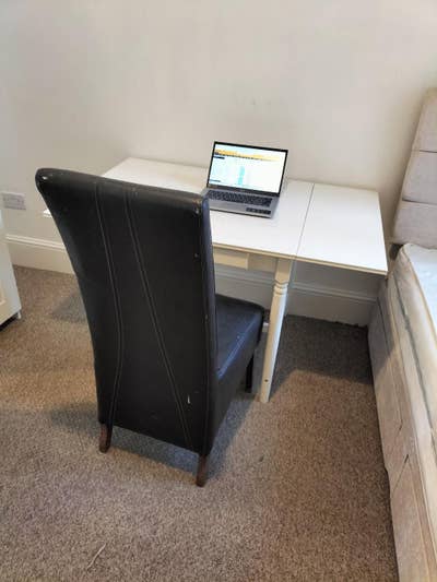 If you're over 50 & appreciate a very quiet house Main Photo