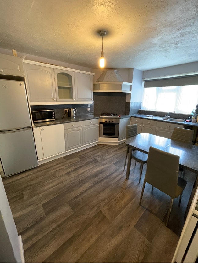 Double Room For Single Occupancy Ready to move in  Main Photo