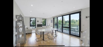 Room Avail in Modern 2 Bed Flat Canal View Main Photo