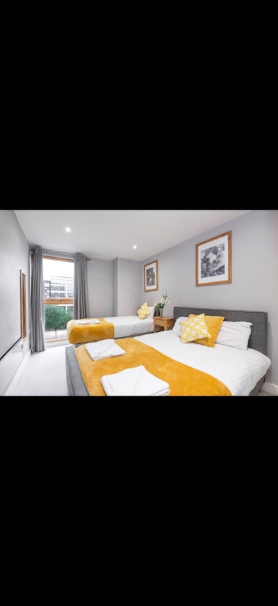 LEEDS DOCK -2 Bed-2 Bathroom- Large Appartment Main Photo