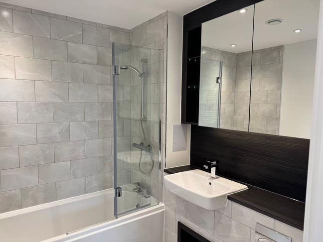 Ground floor 2 bed Apt+ Resident Gym Main Photo