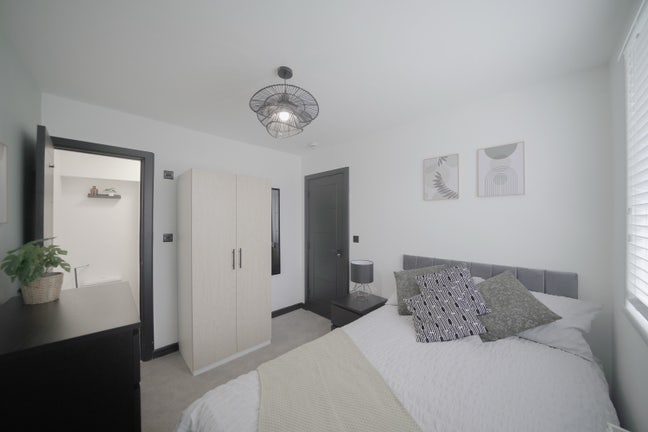 Quality rooms available  Main Photo