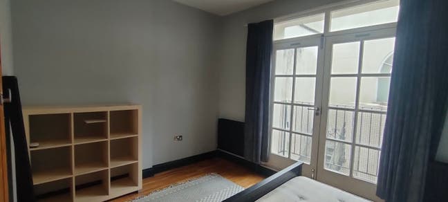 Stepney Green | Bills Included | Available Mid-Apr Main Photo