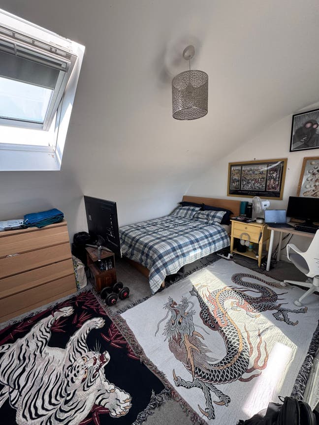 Large Room in Modern 3 Bedroom House, St Pauls Main Photo