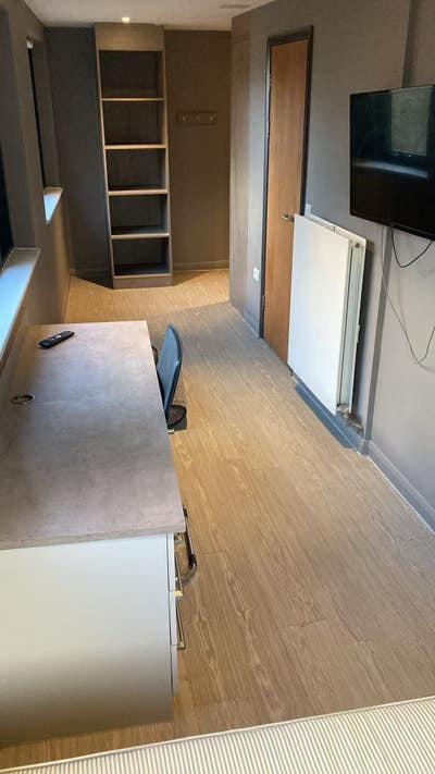 Student apartment room sublet Main Photo