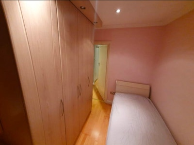 Charming Single Room Available from Mid May Main Photo