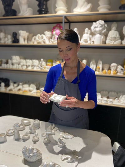 I’m respectful, calm professional lady  Main Photo