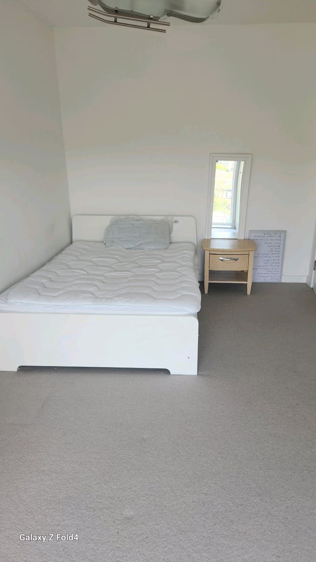 Large Double bedroom for rent in Ponders End  Main Photo