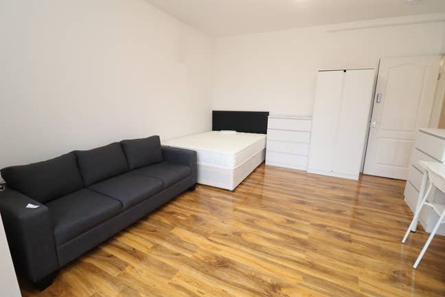 ⚡ 12 Mins to Oxford Circus! Room in SW16 ⚡ Main Photo