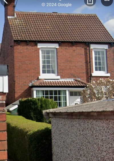 Double ensuite room, detached in village location Main Photo