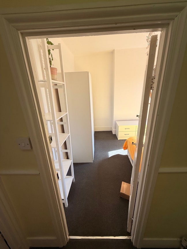 Lovely room to rent in Putney  Main Photo