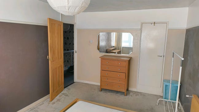 Great room! - Cosham Main Photo