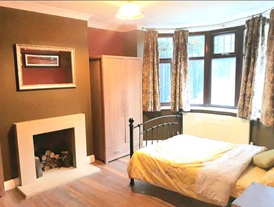 Large Double & Large Single bedroom in Botley  Main Photo