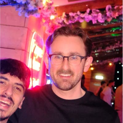 Looking for double room Main Photo