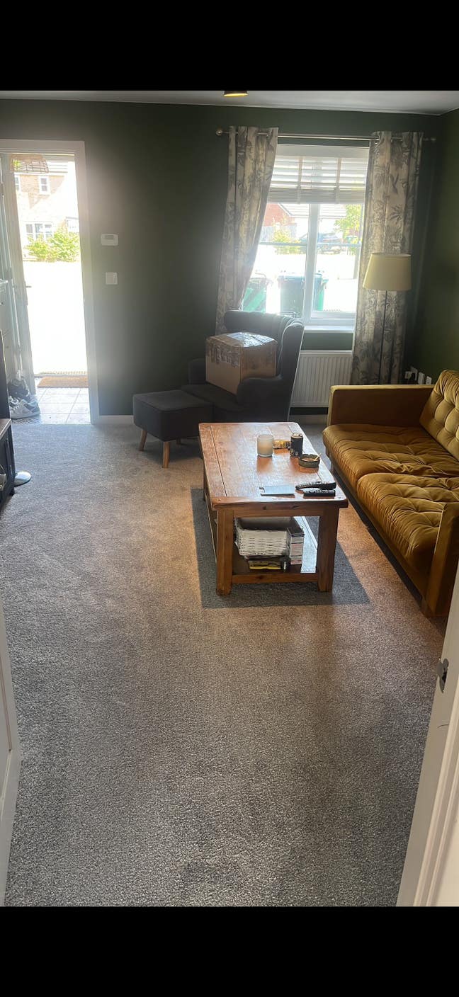 Room to rent Main Photo