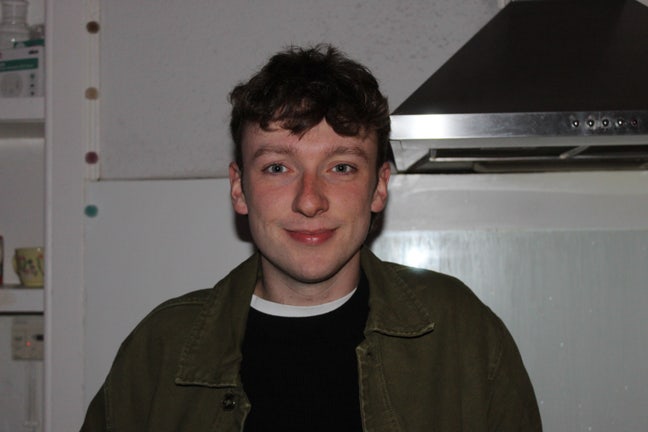 Young Professional Looking for Double Room  Main Photo