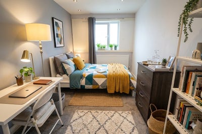 ⚡ 3 MINS TO BANK! Room in Stepney (E1) ⚡ Main Photo