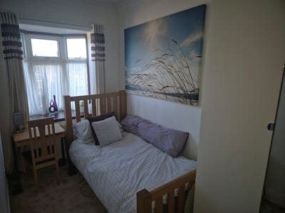 Beautiful Single Room in Gants Hill Central Line Main Photo