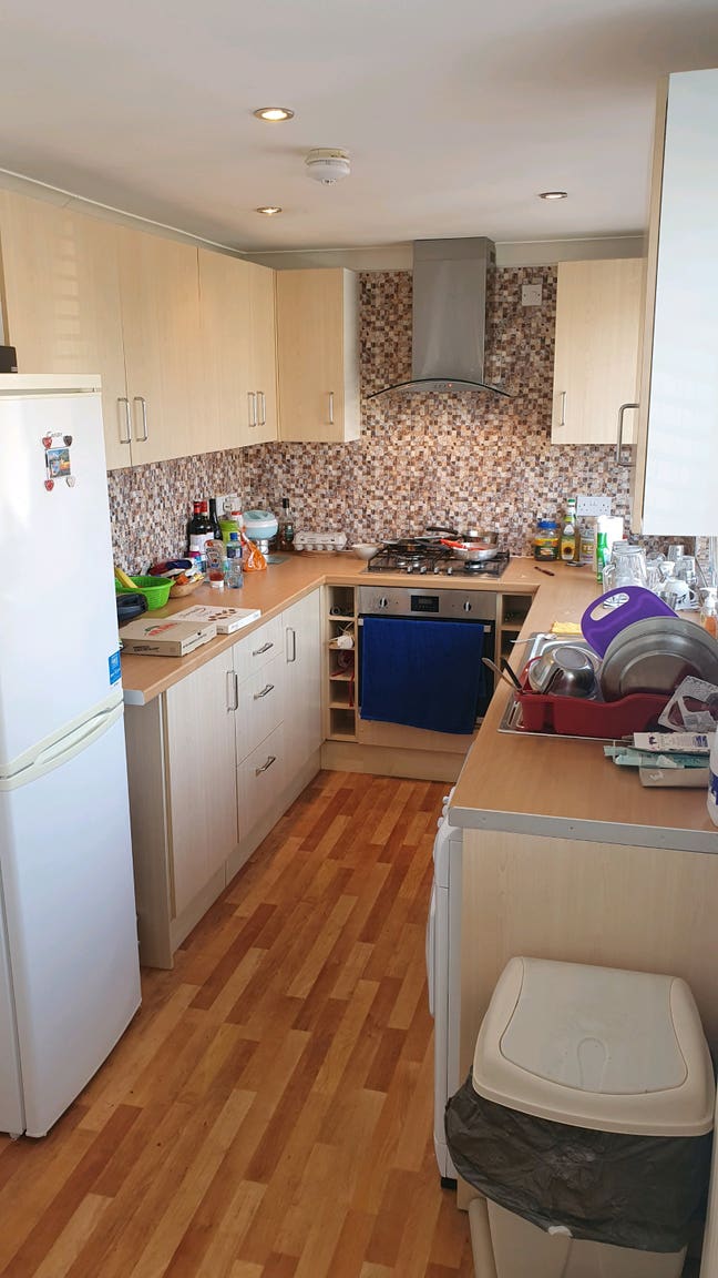 Room to Rent  Main Photo