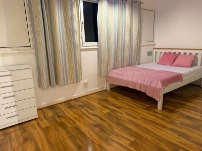 Bright Double Room in Roehampton (22) Main Photo