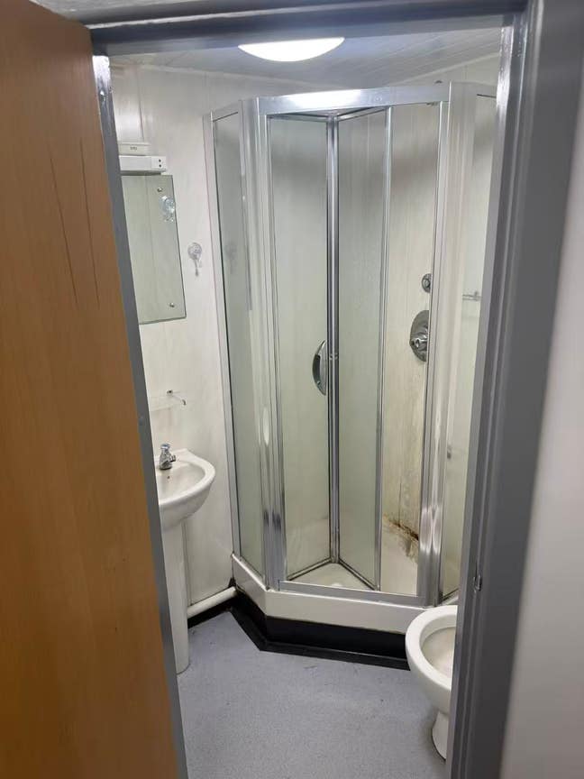 Cheap and good house for short-term rent Main Photo