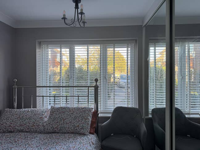 Double room to rent in a lovely maisonette  Main Photo