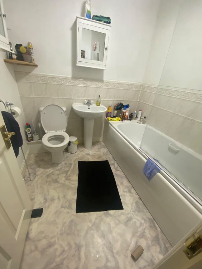 1 room available in a lovely 3 bed house  Main Photo