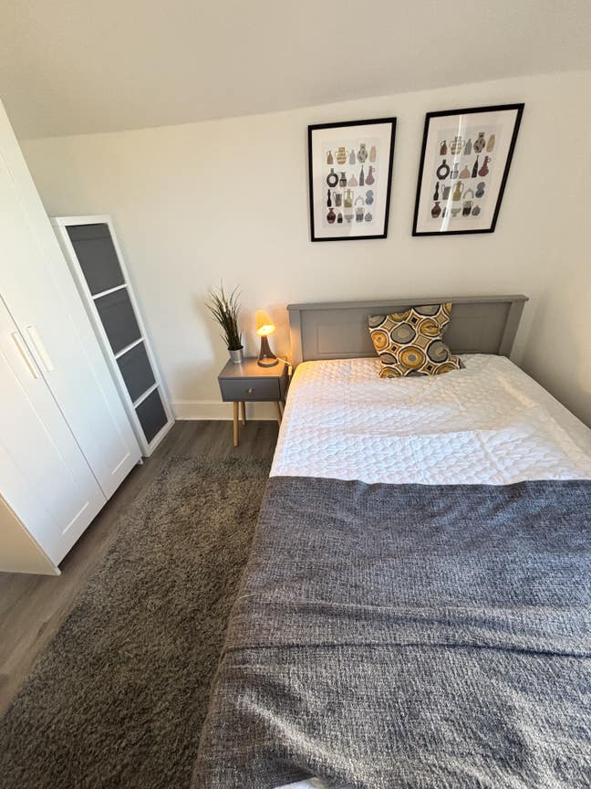 Spacious double rooms en-suite  Main Photo