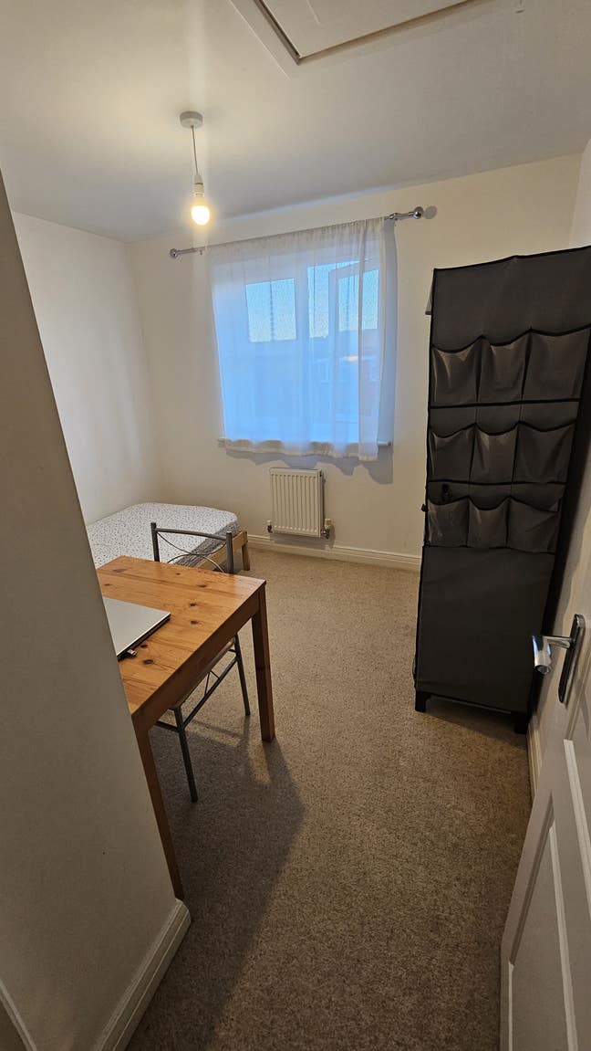  Double bed room for rent in Aylesbury  Main Photo