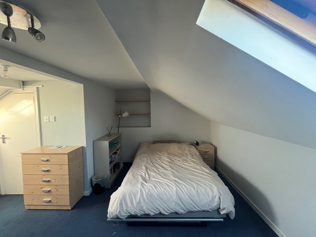 Large Double en-suite room in West Hampstead Main Photo