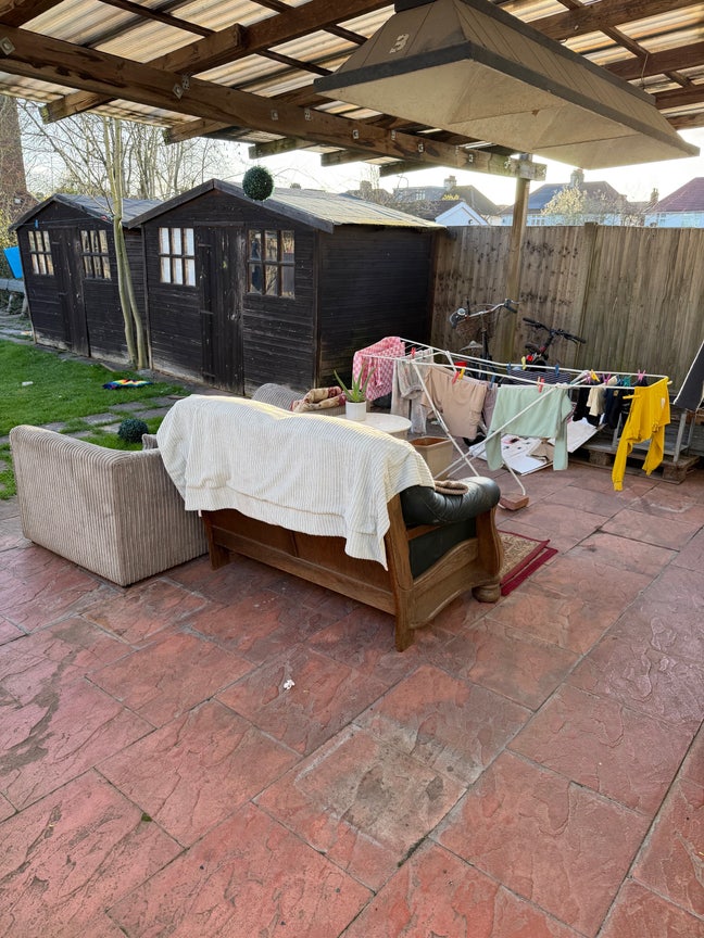 A HUGE en-suite Main Photo