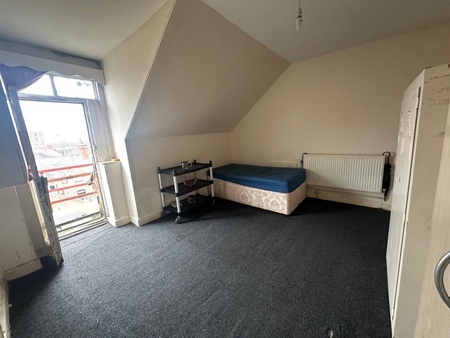 Room for Rent In Highfield Leicester area  Main Photo