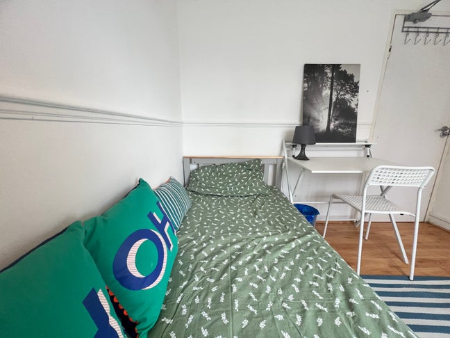 Bright Single Room in Colindale Main Photo