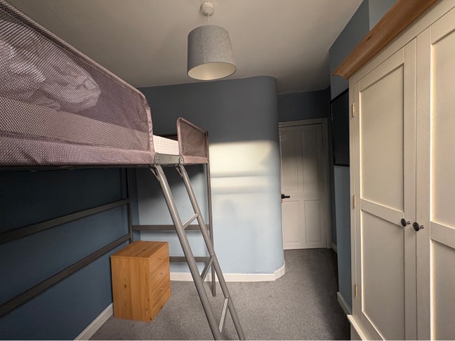 Cozy Bright Single Room - Bills Included Main Photo