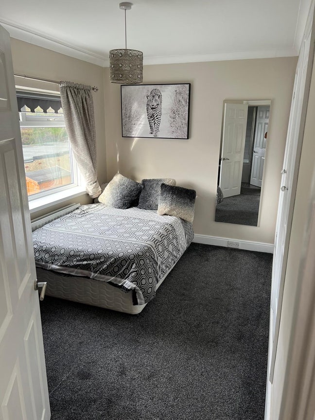 Quiet room for rent in a cosey home Main Photo