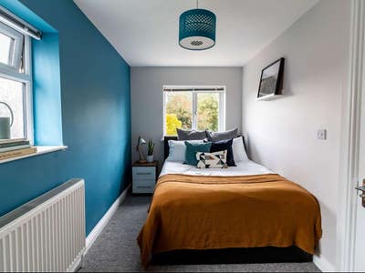 Ensuite Rooms Available 🏡 Hillview Crescent Main Photo