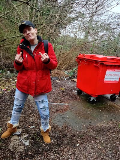 IM LOOKING FOR A PLACE OF MY OWN EVEN SELF CONTLEA Main Photo