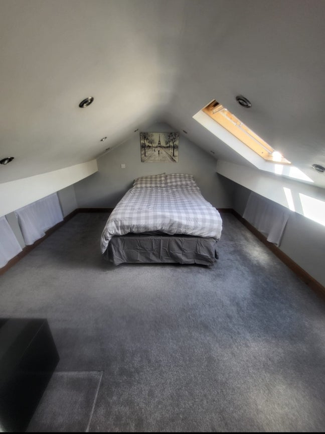 1 Bedroom Houseshare For Rent Main Photo