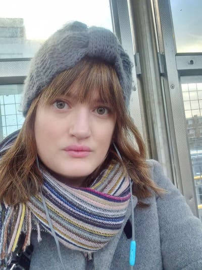 Mid 30's woman to find a room share Main Photo