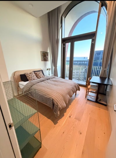 Room with Private Bathroom in Kx Penthouse 2050pcm Main Photo