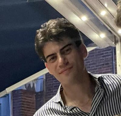 Young professional looking for flatshare Main Photo