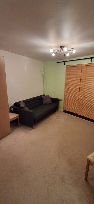 Bedsit in share room in lovely little flat.  Main Photo