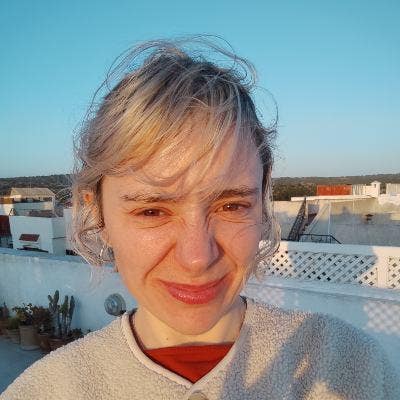 Need sublet anytime from mid April to mid july Main Photo