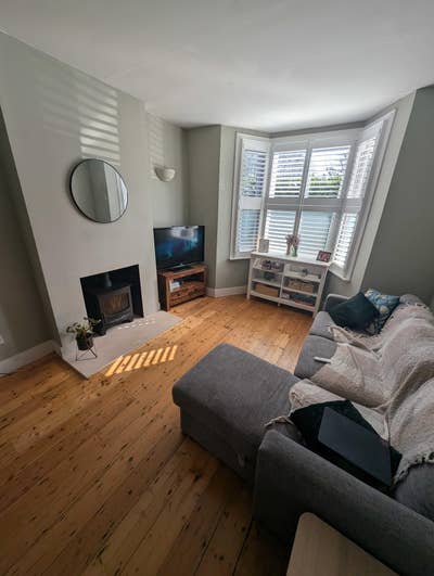 Room for rent in a social but respectful SE London Main Photo