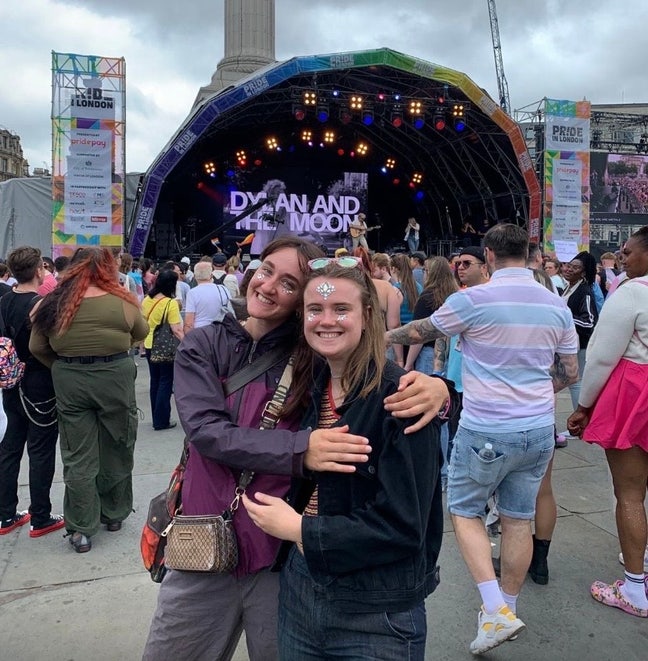 Looking for a houseboat/boatshare in London Main Photo