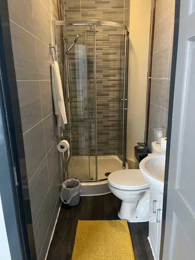 Double en-suite room Main Photo