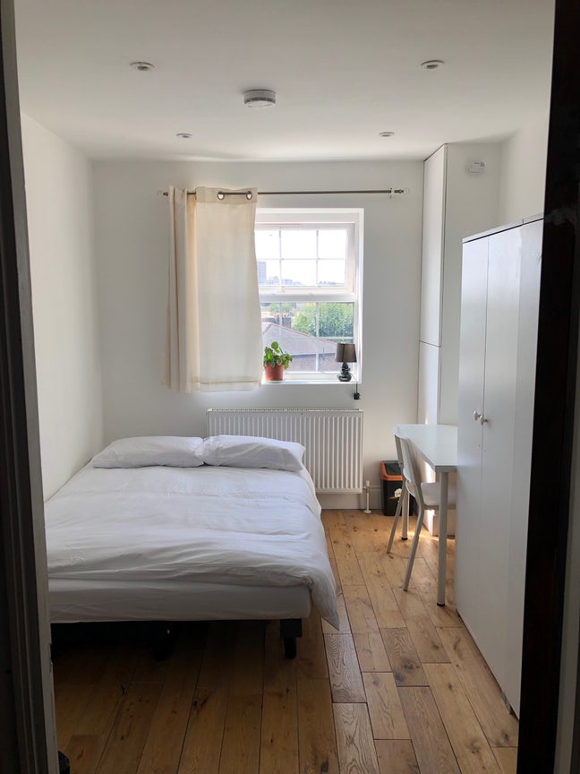 *2 Double Rooms in Edgware Road  Main Photo